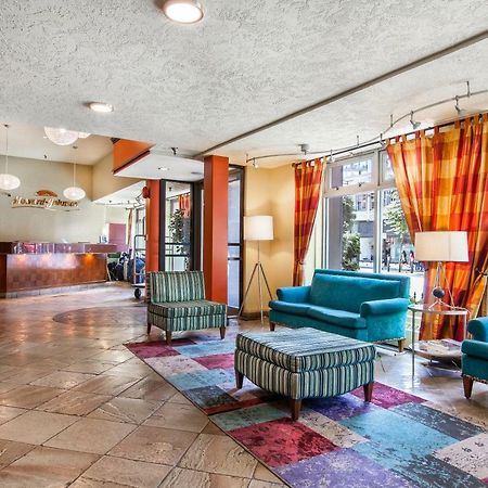 Howard Johnson By Wyndham Vancouver Downtown Exteriör bild