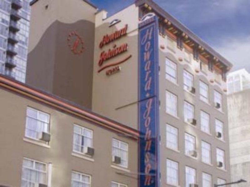 Howard Johnson By Wyndham Vancouver Downtown Exteriör bild