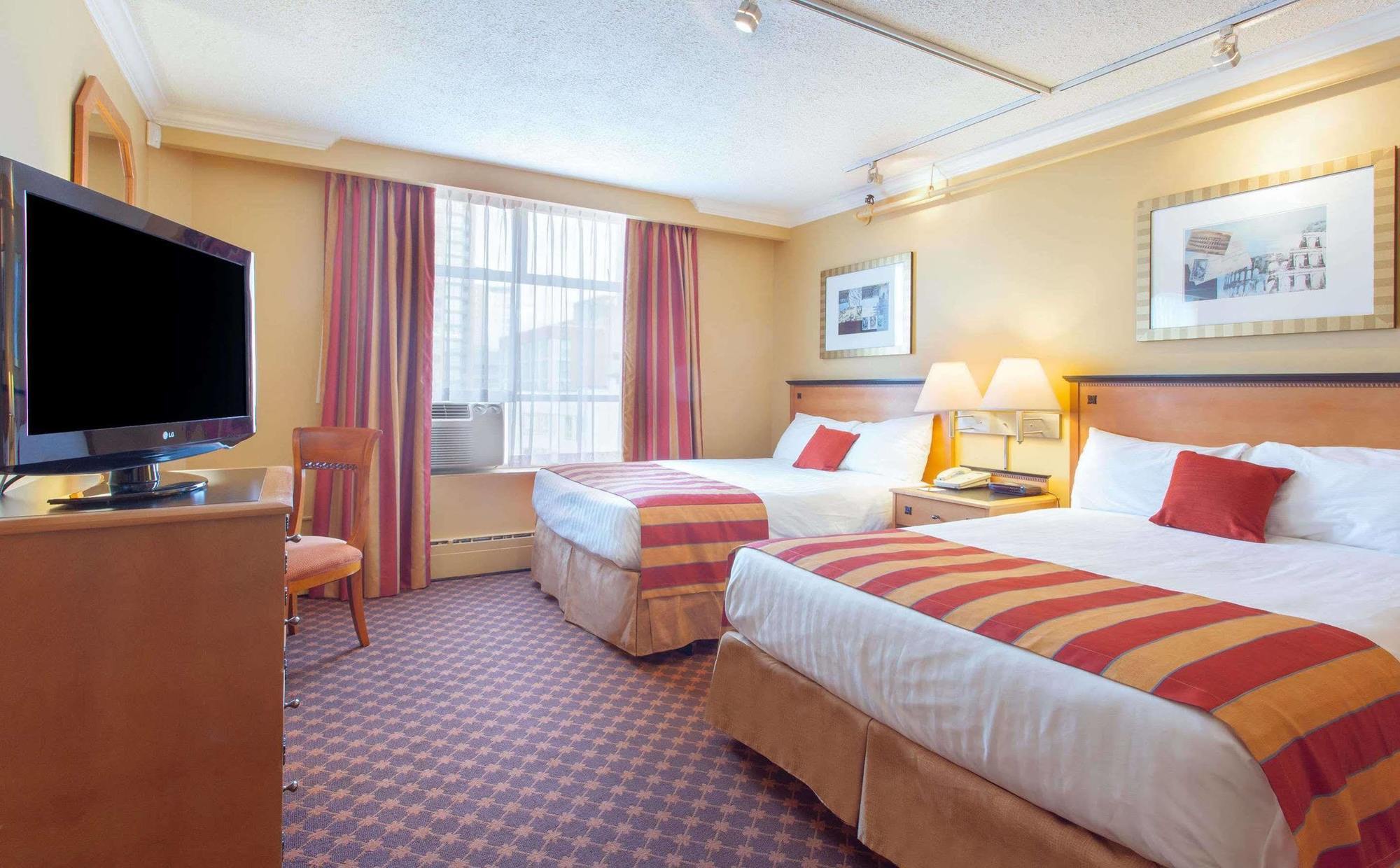 Howard Johnson By Wyndham Vancouver Downtown Exteriör bild