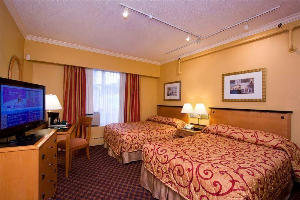 Howard Johnson By Wyndham Vancouver Downtown Exteriör bild